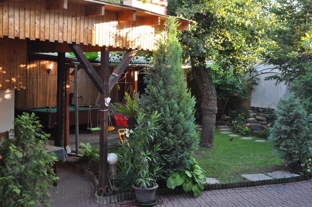 Szent Gyoergy Vendeghaz Hotel Esztergom Exterior photo